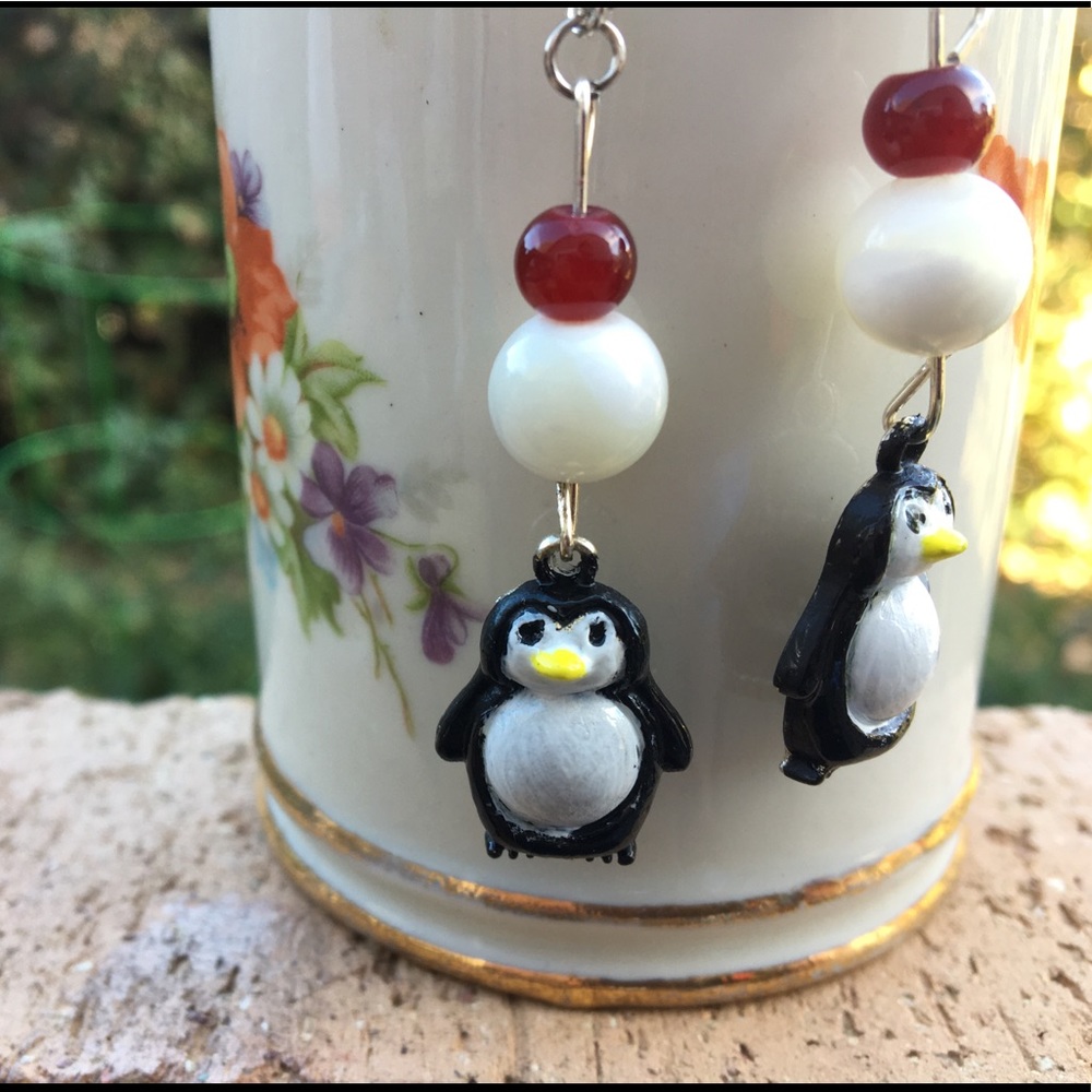 White Mother of Pearl Red Carnelian Penguin Earrings - Picture 3 of 9